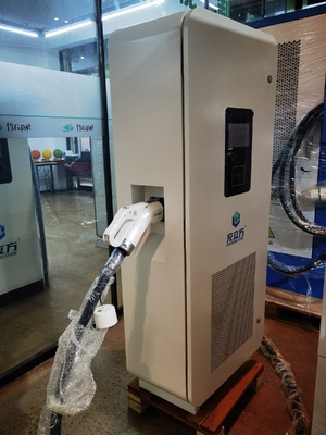新型白色 120KW 商用・家庭用 床付き 統合型 単発式 電動車 充電 ステーション
