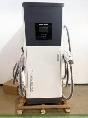 CE/UR/GBT/CCS2/CCS1/Chademo 電気自動車用 EV 床搭載充電ステーション 120kW 400kw