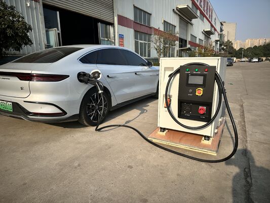 良い価格 モバイルエネルギー貯蔵パワーバンクDC充電器 80kWh 85kW 液冷 IP54 7インチタッチスクリーン 7mケーブル CCS1 CCS2 CHAdeMO GBT テスラ充電ガン オンライン
