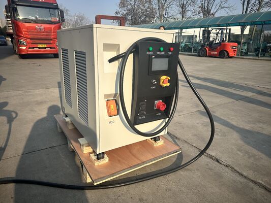 良い価格 60kW 65kWh モバイル EV 充電器液体冷却ポータブルエネルギー貯蔵 DC 急速充電ステーション オンライン